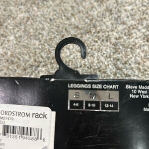 Steve Madden leopard print cotton leggings. Size medium. New with tags